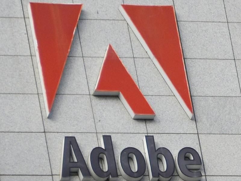 Bei mehreren Programmen der Softwarefirma Adobe gibt es Sicherheitslücken. Deshalb sollte man diese schnell updaten. Foto: John G. Mabanglo