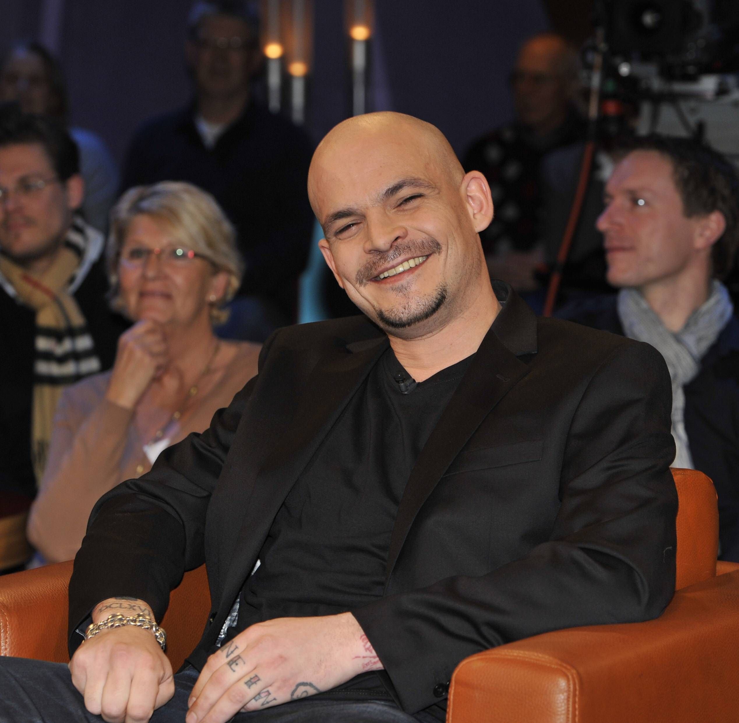 Ben Tewaag als Gast in einer NDR-Talkshow. Demnächst soll er bei Sat.1 ins "Promi Big Brother"-Haus einziehen.