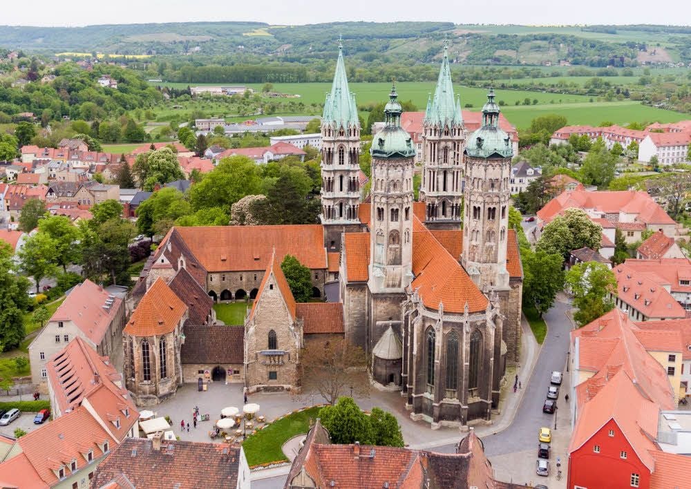 Deutschland will aus der Kohle aussteigen, und die Braunkohlereviere sollen dafür kräftige Finanzhilfen bekommen. Über ein Sofortprogramm werden ersten Projekte finanziert.