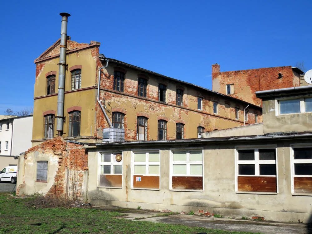 Die ehemalige Posamentenfabrik Wolf im Jahr 2019: Der Flachbau entstand nach 1960.