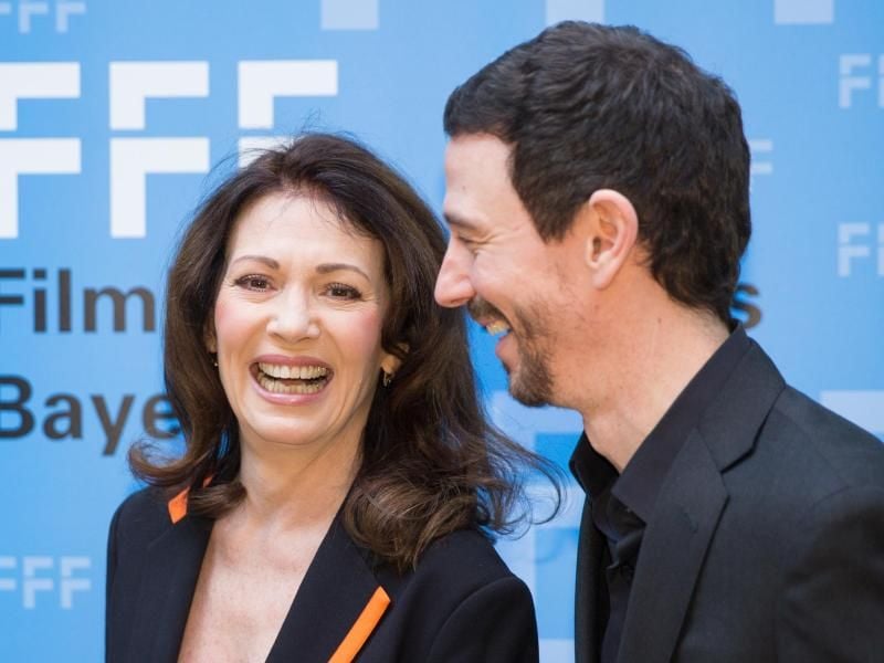 Schauspielerin Iris Berben und ihr Sohn, Filmproduzent Oliver Berben, 2015 in Berlin Foto: Michael Kappeler