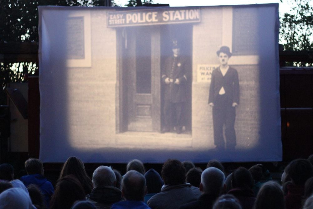 Stummfilmzeit im Wanderkino - am Sonnabend in Weißenfels zu erleben.