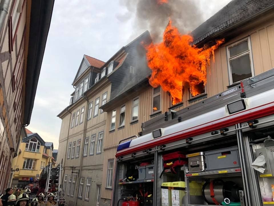 Am Sonntag kam es in der Innenstadt von Blankenburg zu einem Brand in einem Wohnhaus. Eine Person verlor ihr Leben.