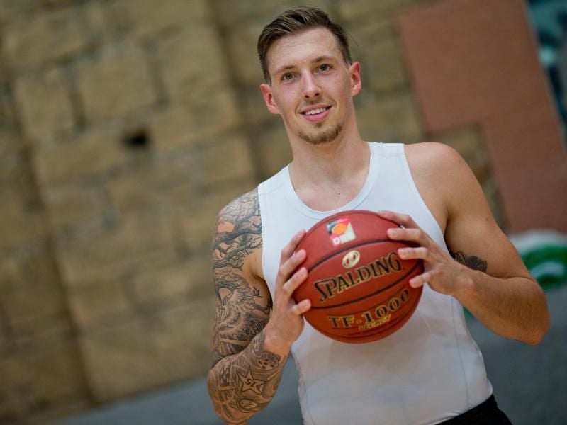 Trotz des Vertrages bei den Boston Celtics will Daniel Theis unbedingt an der EM teilnehmen. Foto: Daniel Karmann