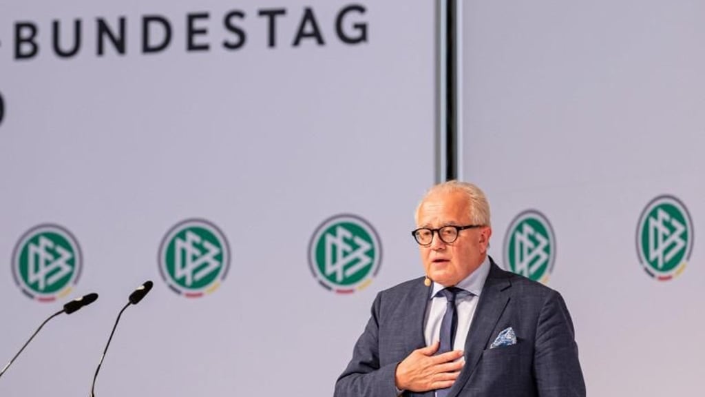 DFB-Chef Keller bietet Hilfe für mehr Corona-Tests an