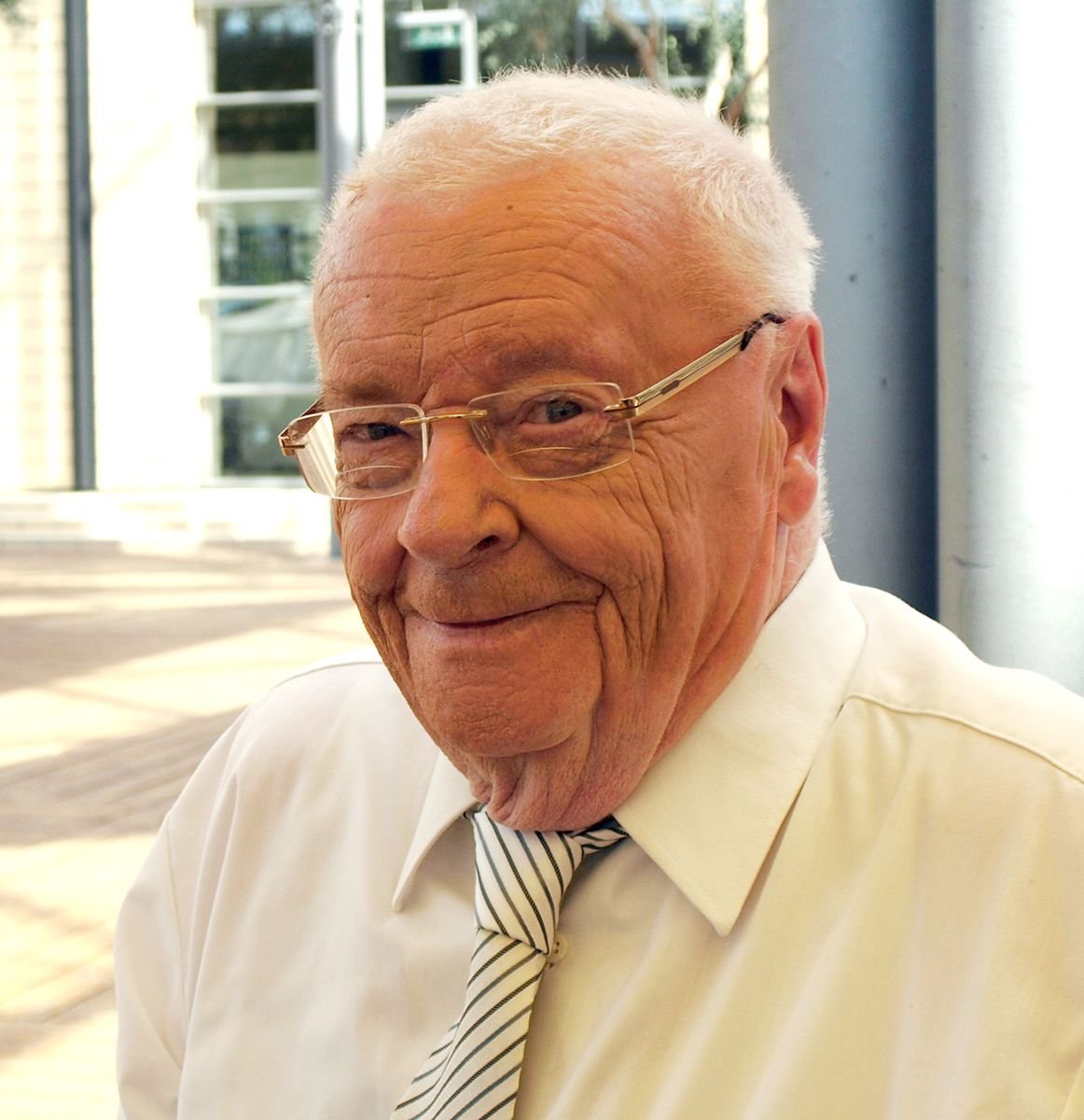 Kabarettist Manfred Uhlig ist tot