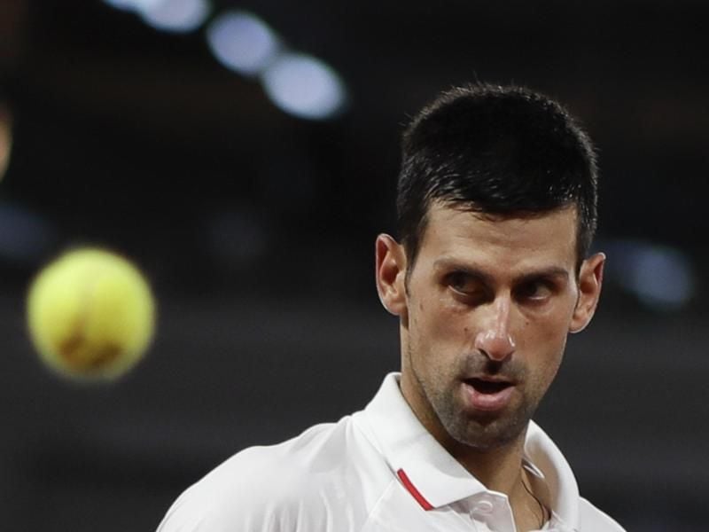 Novak Djokovic erreichte locker die nächste Runde. Foto: Alessandra Tarantino/AP/dpa