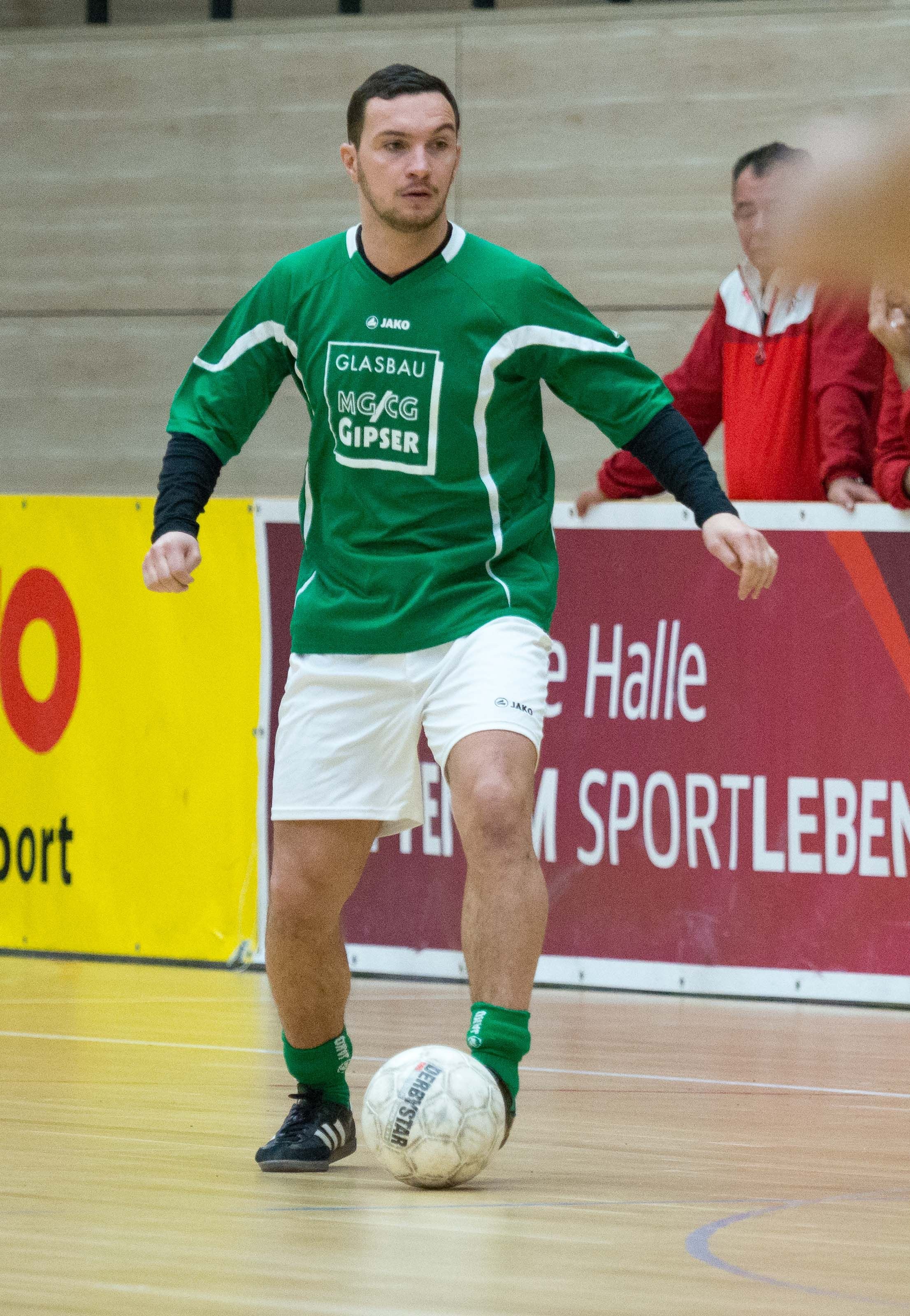 Daniel Ziebig im Spiel 1.FC Magdeburg gegen HFC Chemie beim Hallenfußballturnier Oldies Masters um den Gipser-Cup in der Erdgas Sportarena in Halle-Neustadt.