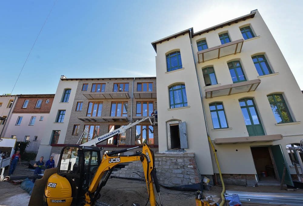 Die Fassade auf der Rückseite des Hauses Auf dem Graben 75 in Aschersleben wurde modern gestaltet.