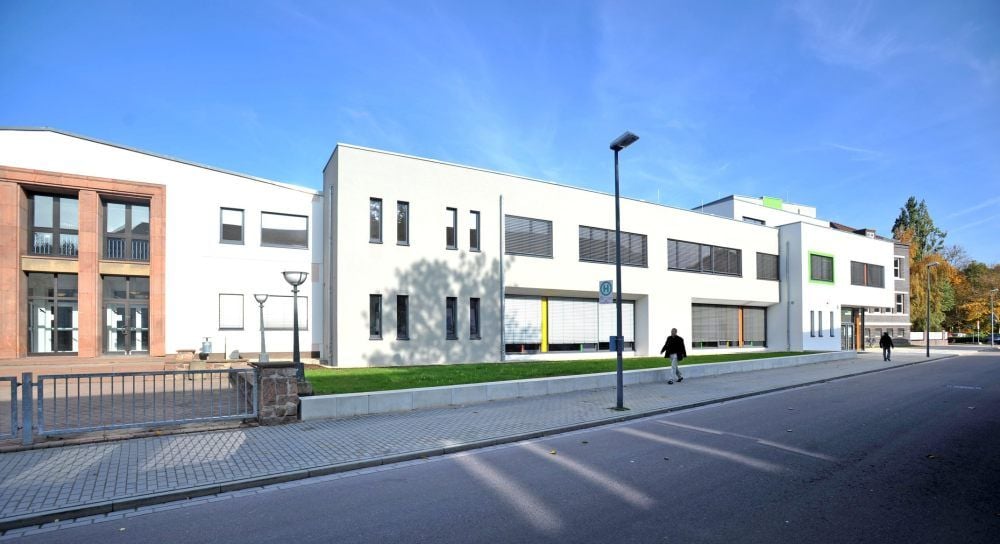 Schüler des Europa-Gymnasiums, die derzeit in Südtirol sind, werden am Freitag zurück erwartet.
