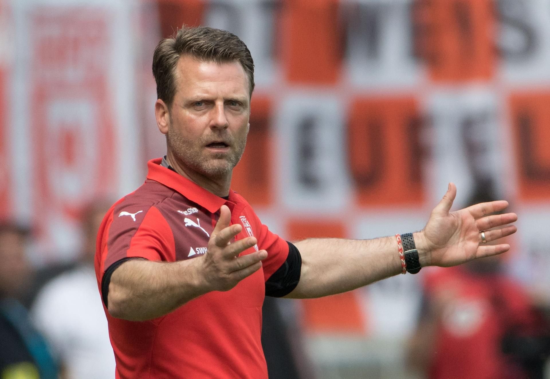 Wartet weiter auf Neuzugänge und verkürzt dafür sogar seinen Urlaub: HFC-Trainer Rico Schmitt