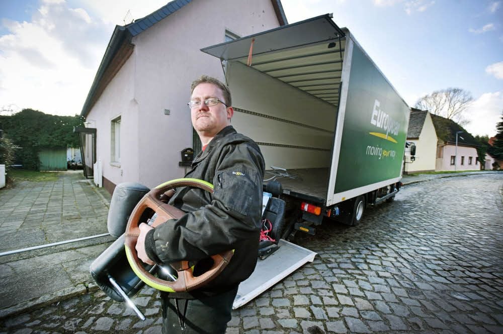 Ives Weißwange zieht mit seiner Familie von Essen nach Gossa. Es ist auch eine Rückkehr in die Heimat, die er als Elfjähriger verlassen hat.