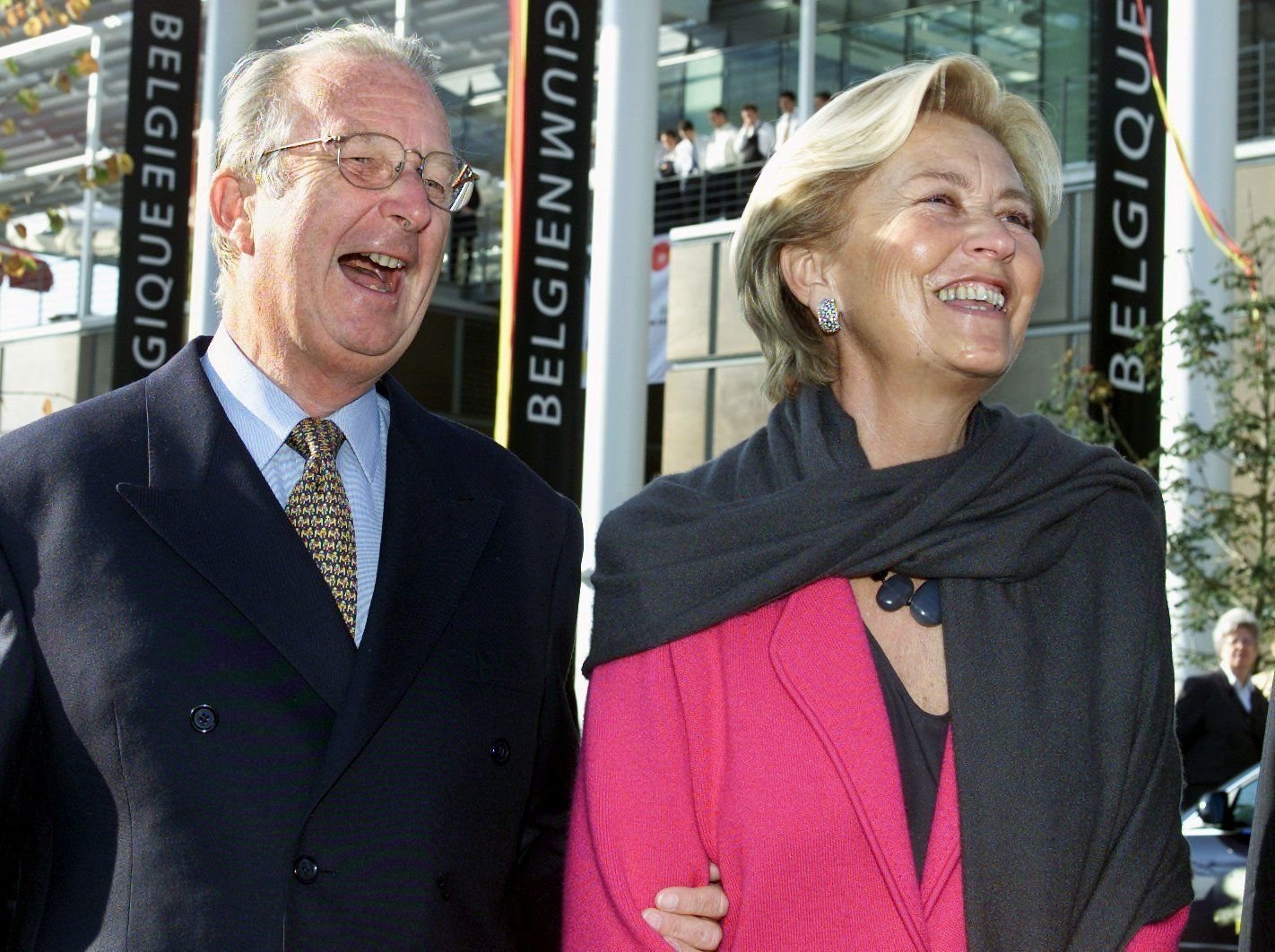 Der frühere König Albert II. von Belgien mit seiner Frau Königin Paola im Jahr 2000