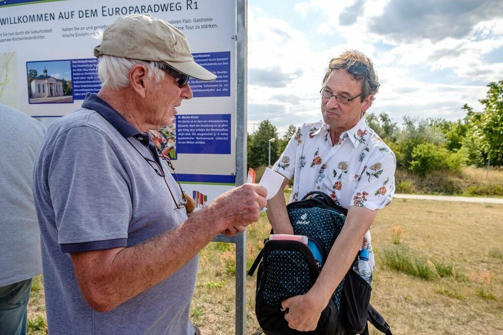 Mancher Teilnehmer war schon vor rund zwei Jahrzehnten mit Bertram Weisshaar (rechts) unterwegs.