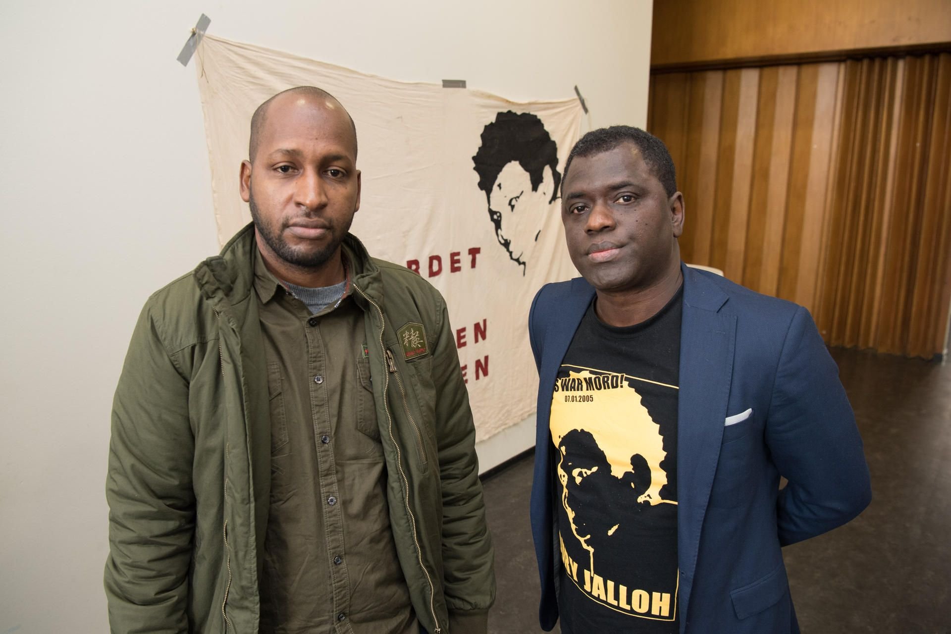 Saliou Diallo (li., Bruder von Oury Jalloh) und Mouctor Bah (Freund von Oury Jalloh) während der Pressekonferenz der Initiative in Gedenken an Oury Jalloh.