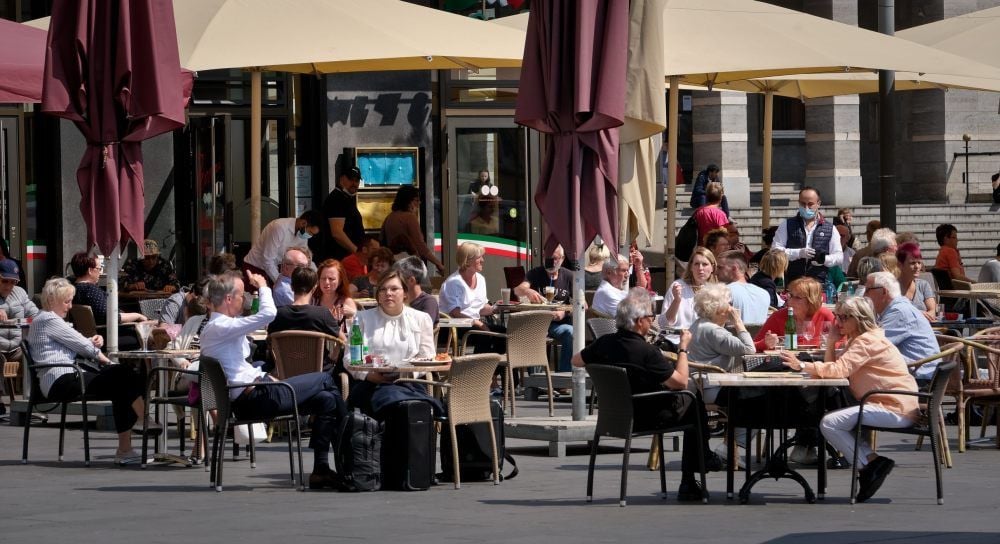Im „Rossini“ am Markt stehen die Tische zwar mit Abstand, aber voll besetzt. Der Italiener hat - wie auch das „Rialto“ - wieder geöffnet.