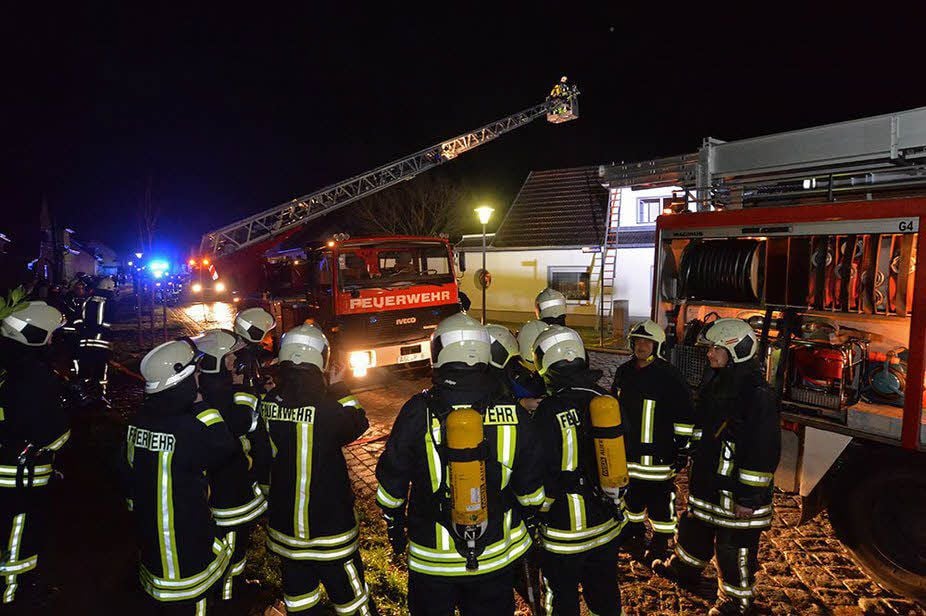 Ein Schwelbrand im November in Hoym führte zu einem Großeinsatz mehrerer Wehren.