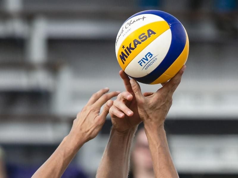 Bei der Beachvolleyball-Europameisterschaft in Lettland sorgte das Wetter für Spielabsagen. Foto: Frank Molter/dpa