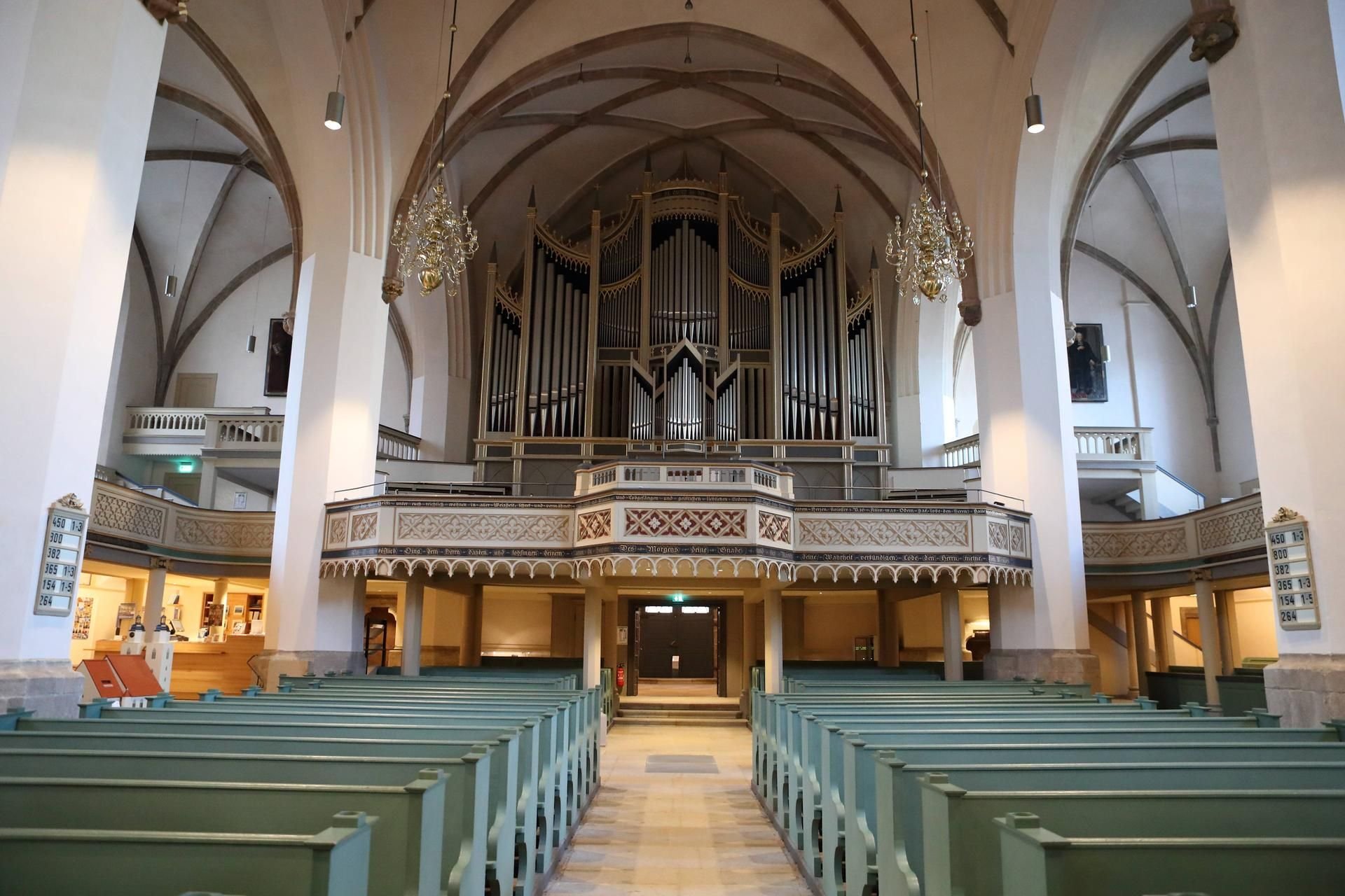 Die Stadtkirche St. Marien, mit einem Altar von Lucas Cranach d. Ä. in Wittenberg