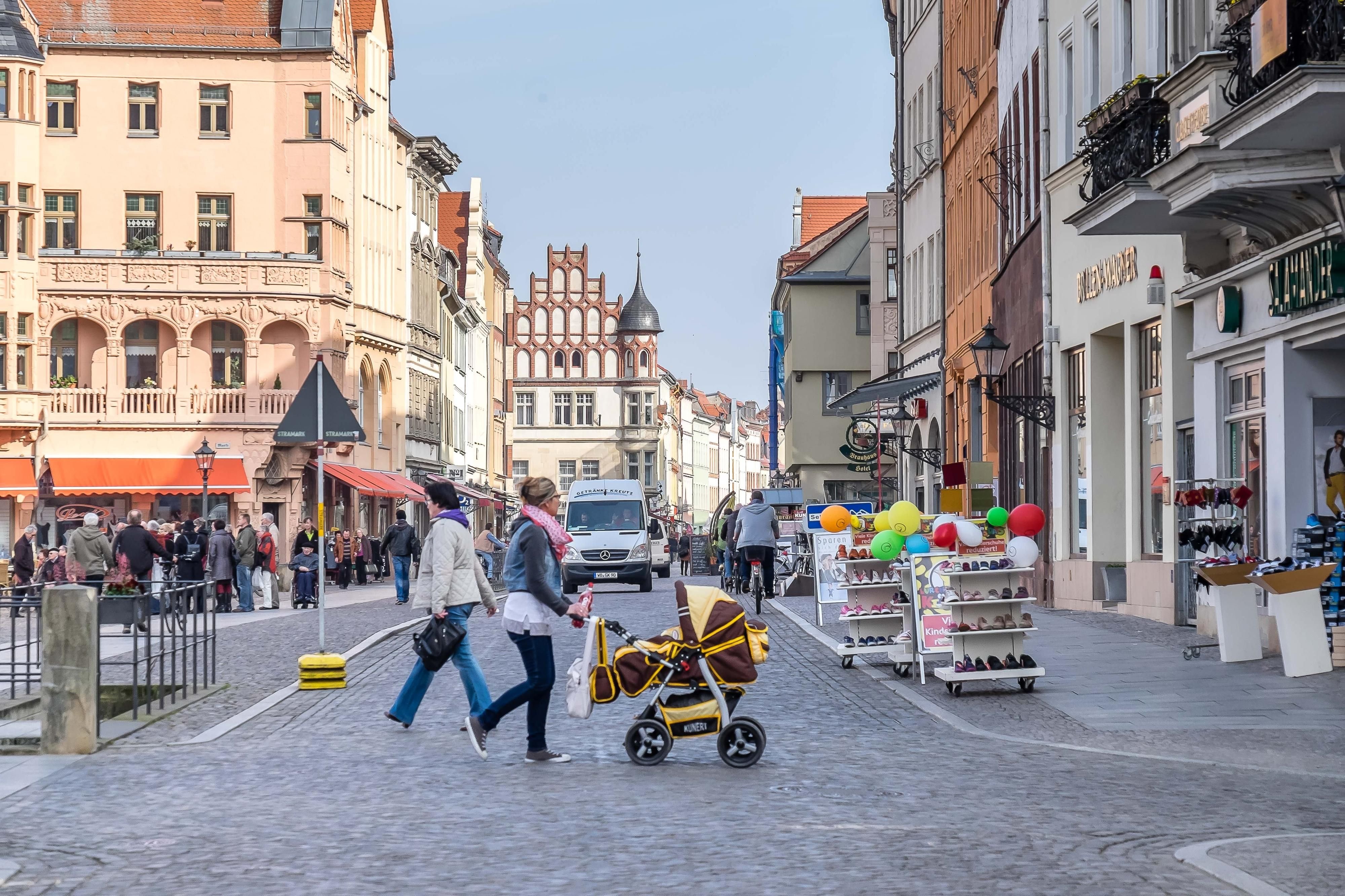 In Wittenberg versucht ein falscher Anzeigenverkäufer seine Produkte an die Geschäftsleute zu bringen.