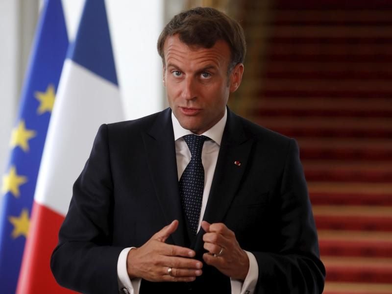Frankreichs Datenschutzbehörde CNIL hat grünes Licht für die Corona-App „StopCovid” gegeben. Gegen die App gab es immer wieder datenschutzrechtliche Bedenken - auch aus dem Lager von Präsident Macron. Foto: Gonzalo Fuentes/POOL Reuters/AP/dpa