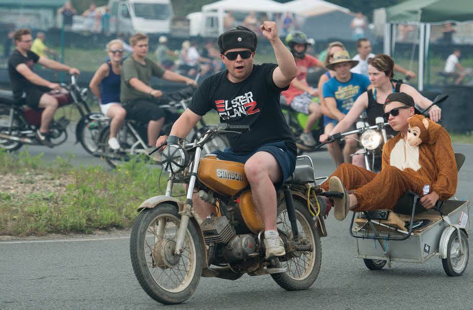 Das ist schon Kult - das Simson-Treffen in Reinstedt