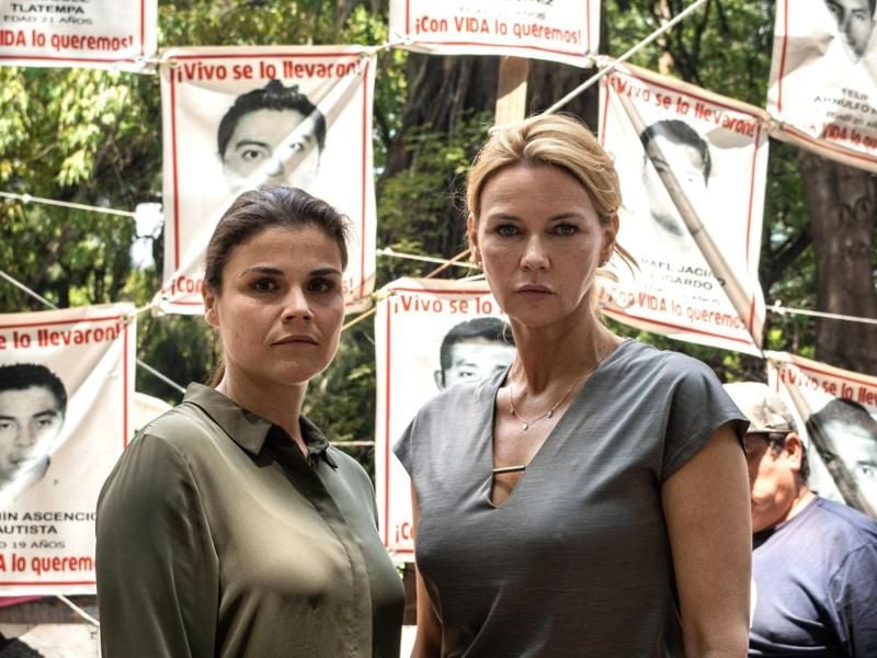 Sabine Stengele (Veronica Ferres) ist mit der Menschenrechtsanwältin Christiane Schuhmann (Katharina Wackernagel) nach Mexiko gereist. Foto: SWR/Nurivan Mendoza Memije/dpa