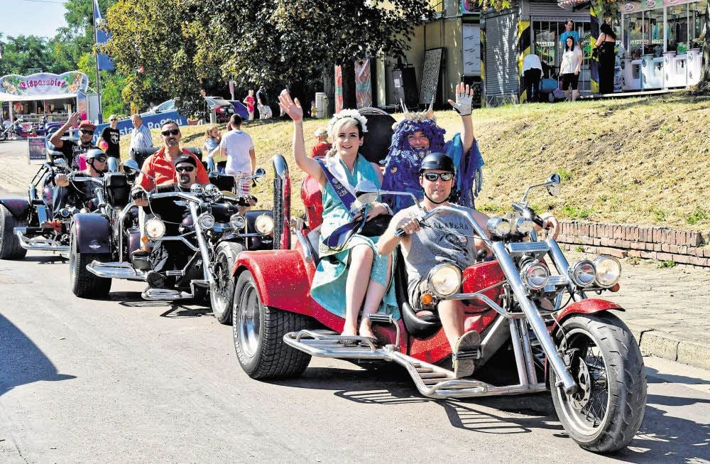 Rundfahrten mit dem Trike - auch die Schiffernixe und der Wassermann fahren mit.