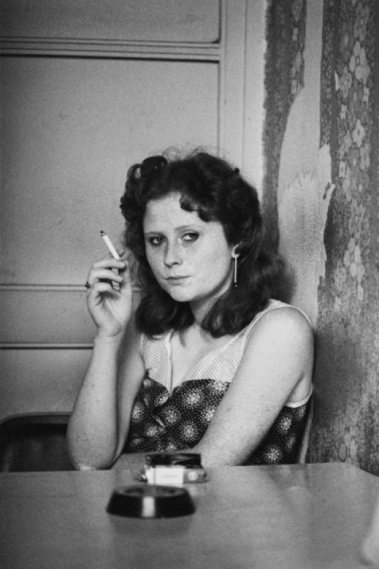 Helga Paris: Ohne Titel, 1984; aus der Serie Frauen im Bekleidungswerk VEB Treffmodelle Berlin.