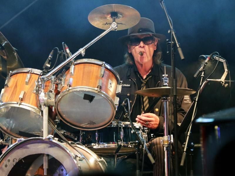 Udo Lindenberg am Schlagzeug. Foto: Christian Charisius