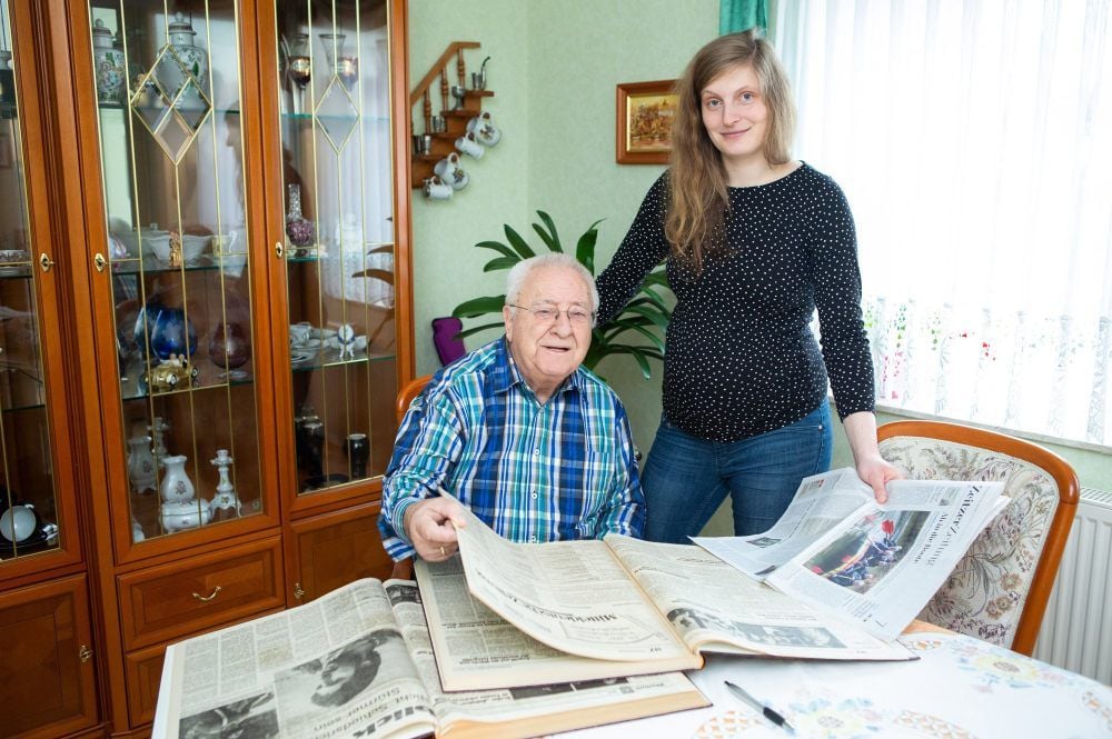 Lokalreporterin Isabell Bergner hat mit dem damaligen Zeitzer Redaktionsleiter Rolf Schmidt über die Anfangszeit der Mitteldeutschen Zeitung gesprochen.