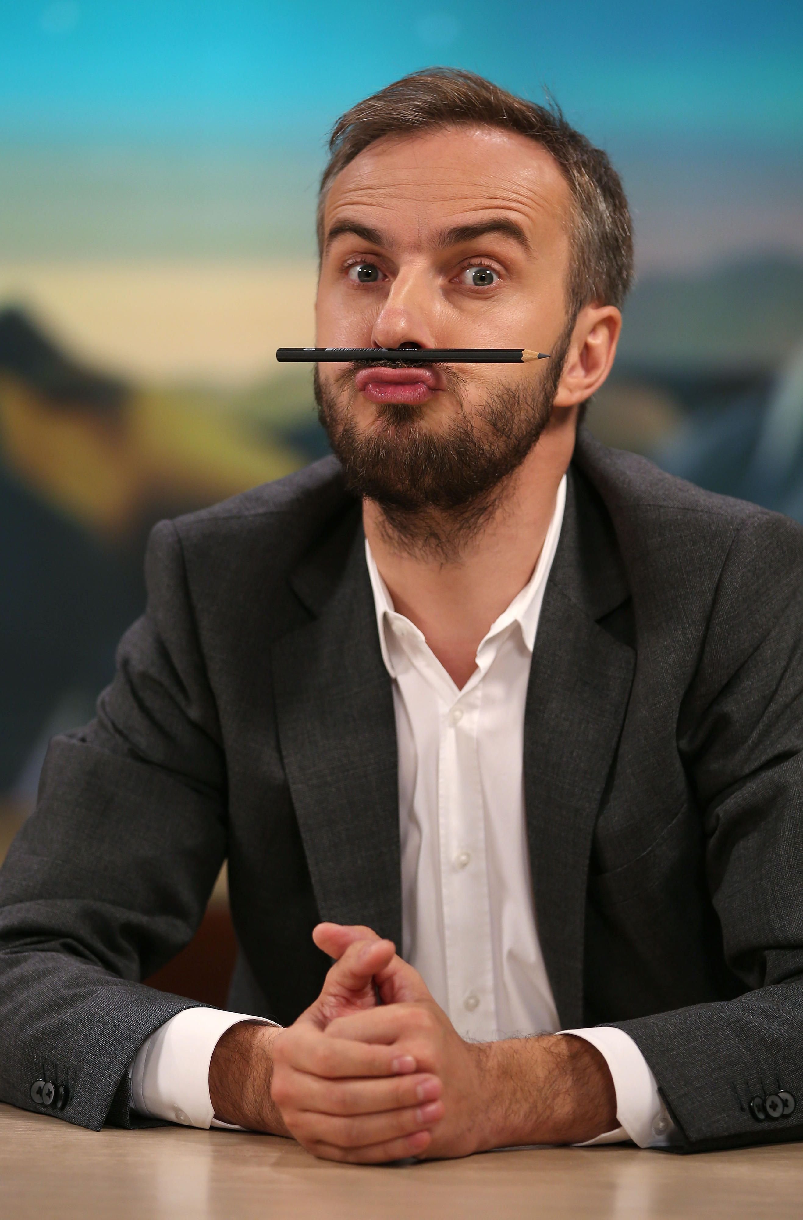 Satiriker Jan Böhmermann in seinem TV-Studio in Köln.