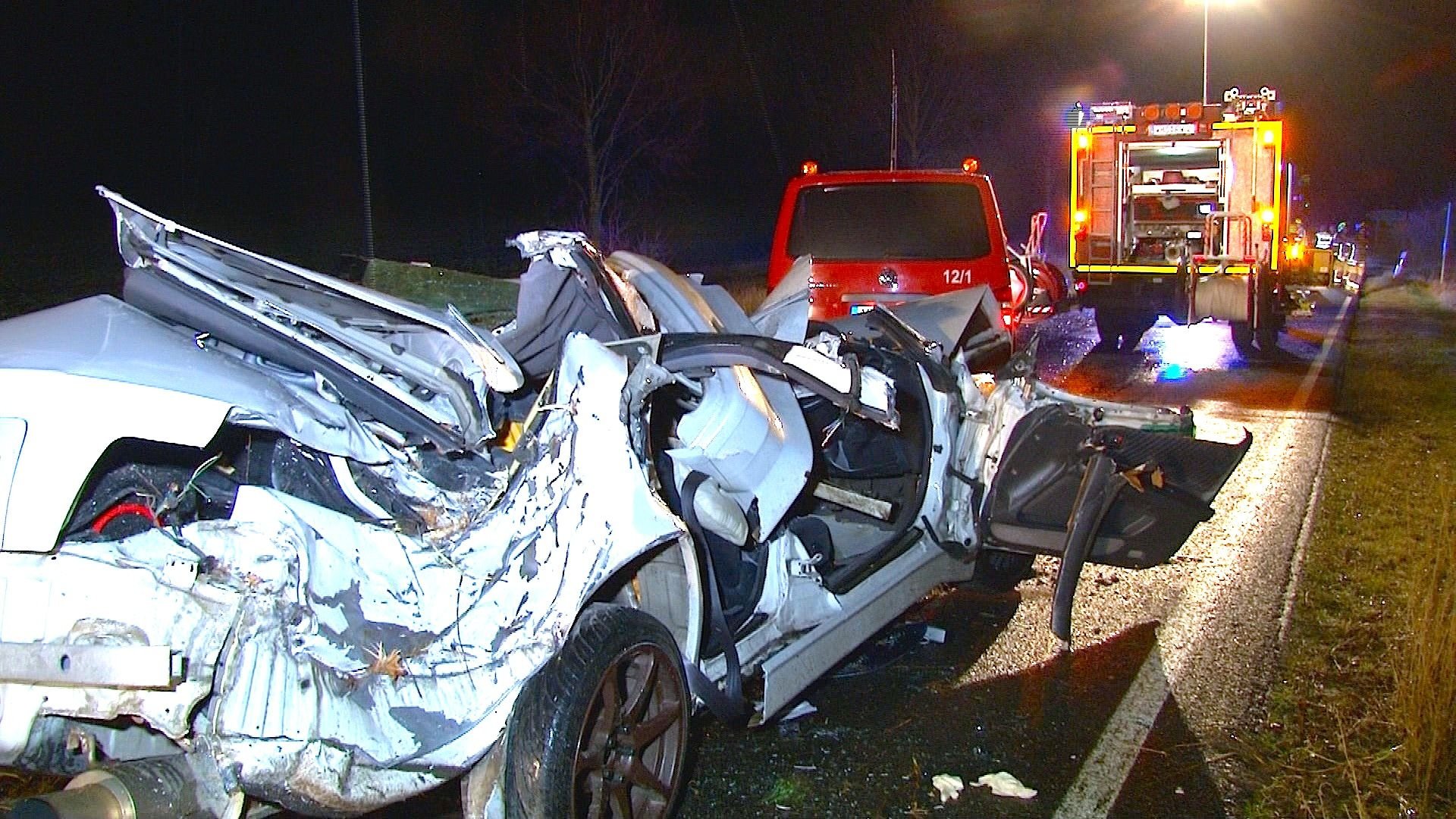 Auf der Bundesstraße 189 ist in der Nacht zum Dienstag ein 26-Jähriger bei einem Unfall gestorben.