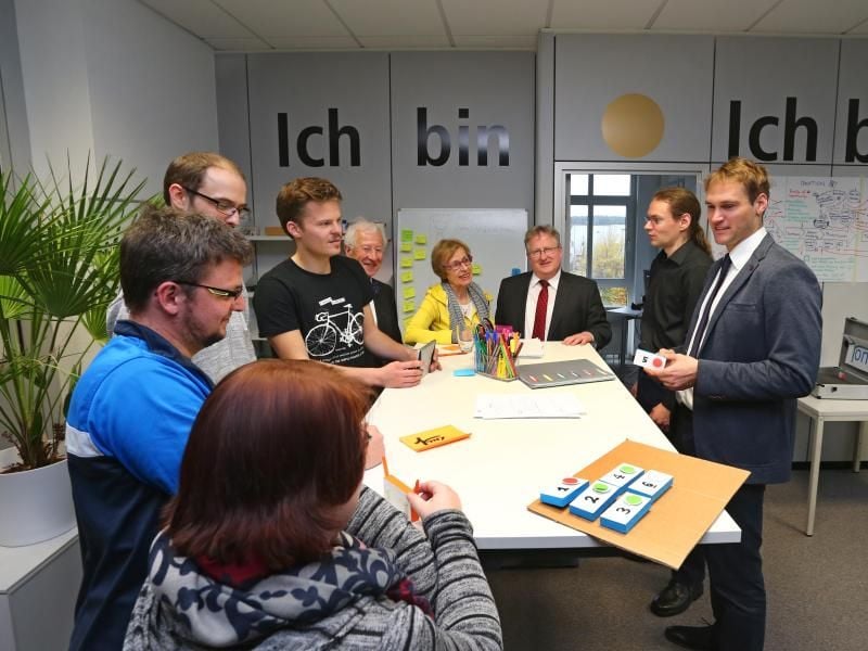 Die Dr. Farassat-Stiftung ist das einzige Institut in Deutschland, das sich um erwachsene Hochgebabte kümmert, die gescheitert sind. Hochbegabte arbeiten sechs Wochen an einem Projekt. Foto: Karl-Josef Hildenbrand