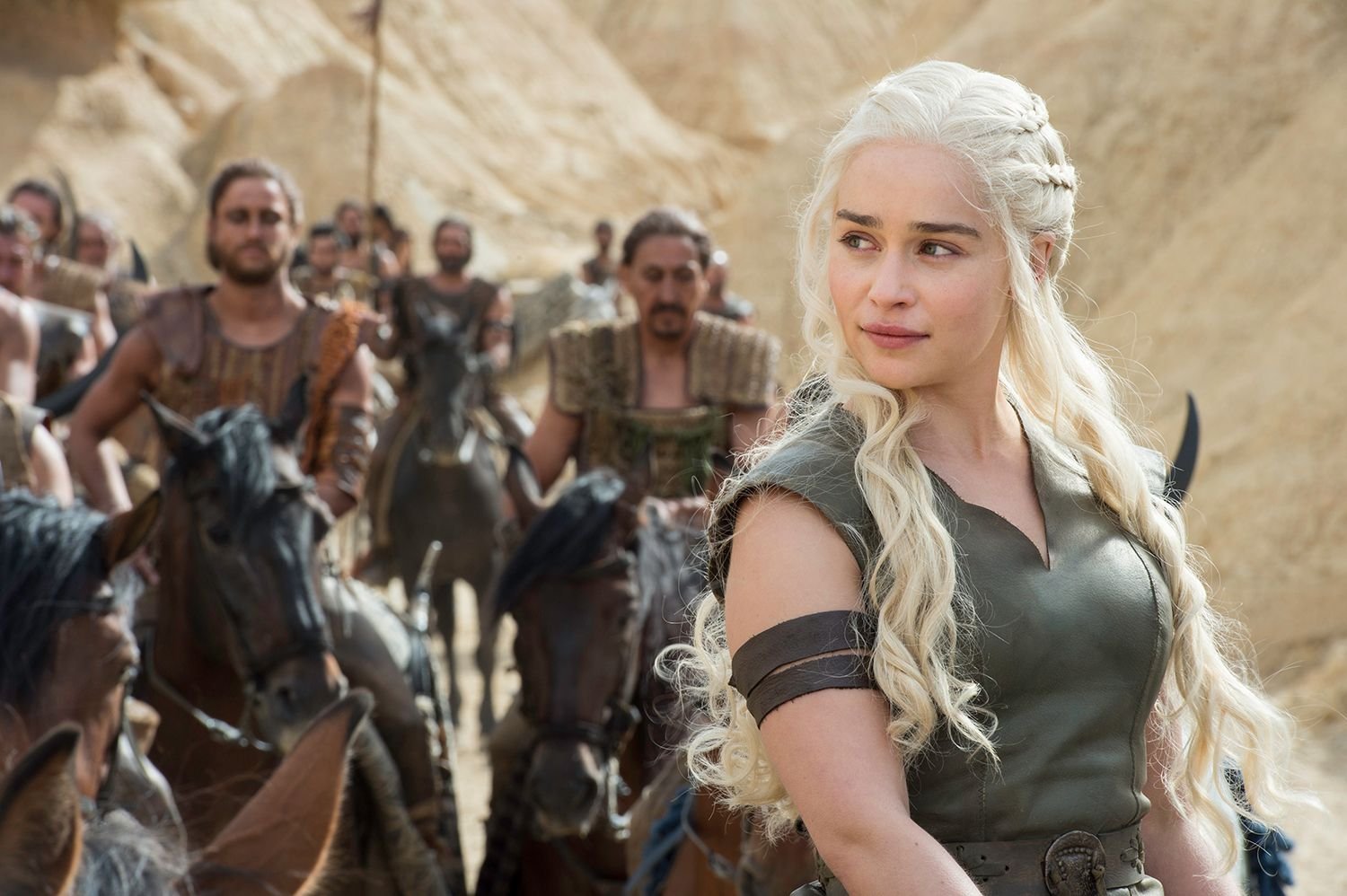 Das Video zeigt: Drachenkönigin „Daenerys Targaryen“ muss an ihrem Dothraki üben.