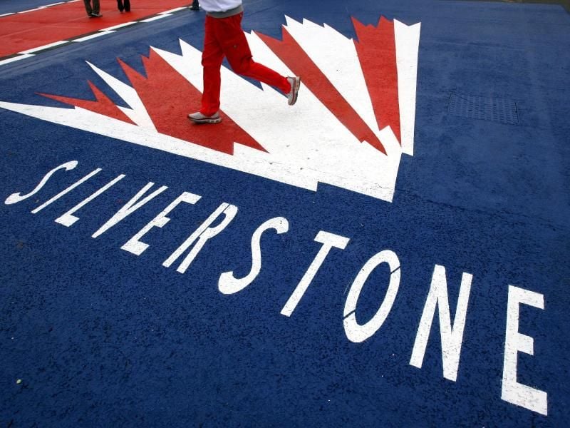 Der Kurs von Silverstone bleibt Teil des Rennzirkus der Formel 1. Foto: Jens Büttner