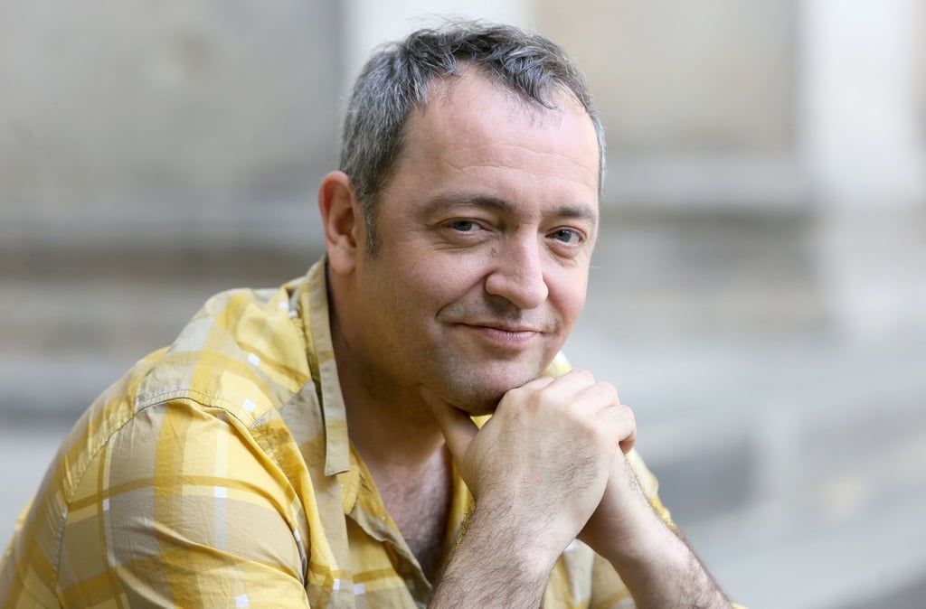 Der Musiker und Kabarettist Rainald Grebe. Er hat öffentlich über seine schwere Krankheit gesprochen.
