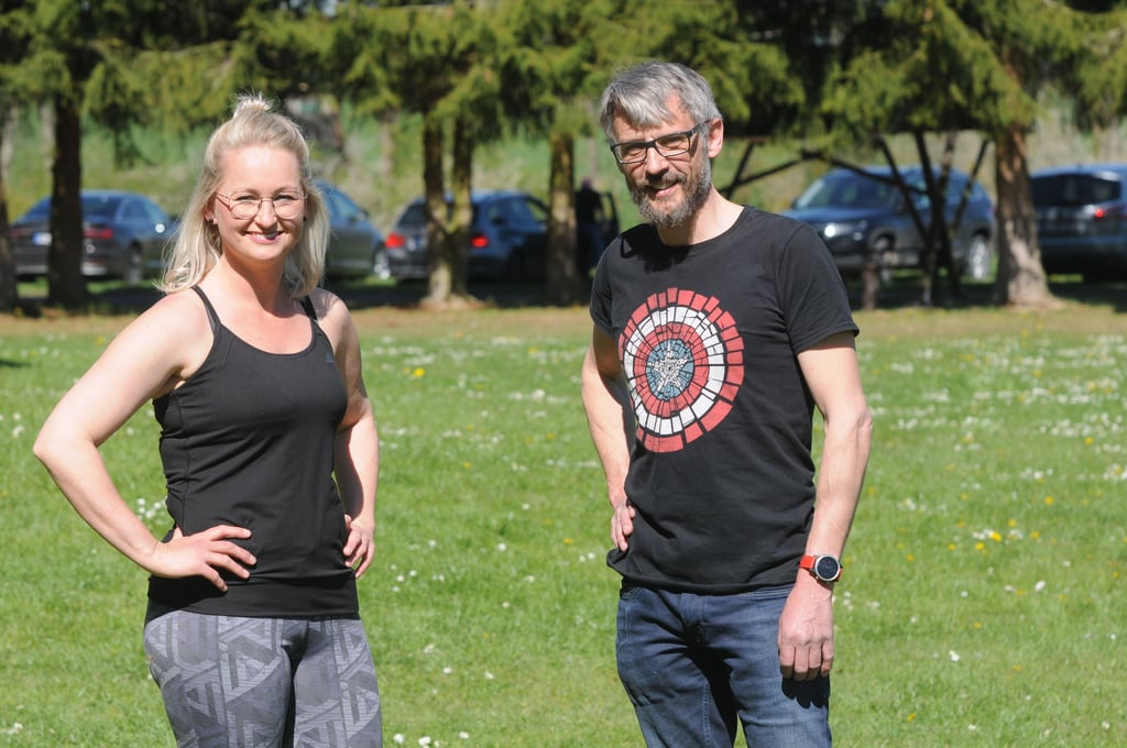 Organisationschef Matthias Klug im Gespräch mit Kathleen Grunert.
