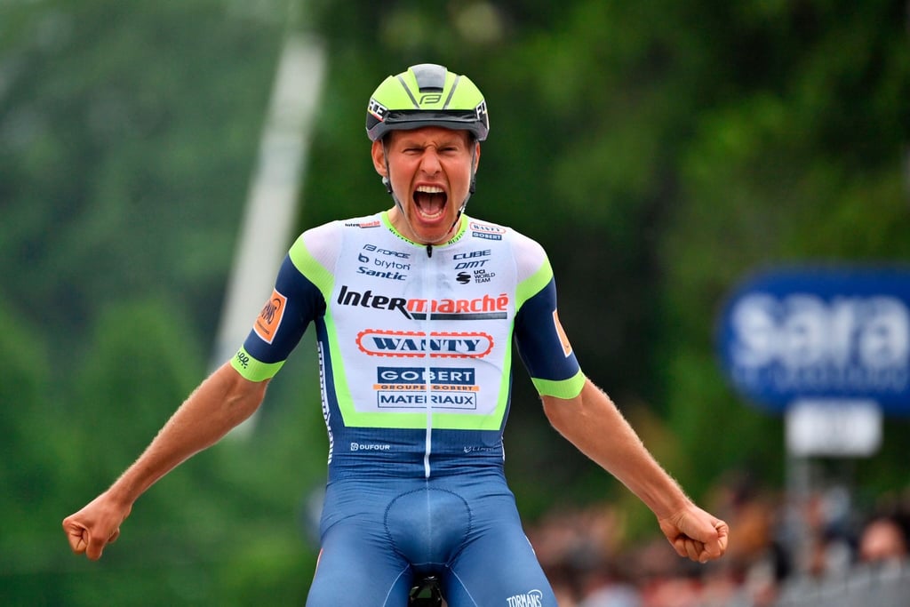 Taco van der Hoorn setzte sich auf der dritten Giro-Etappe durch.