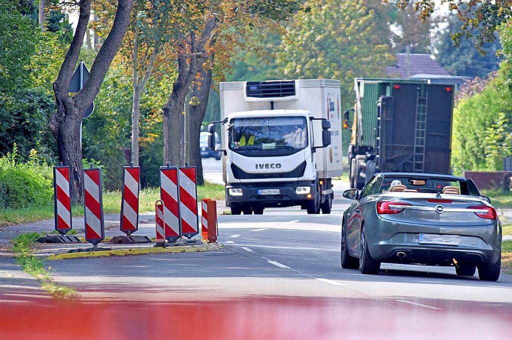 Die Stumsdorfer Straße/L141 ist in Zörbig ein Nadelöhr.