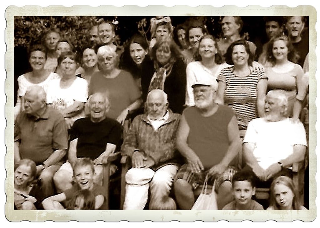 Treffen der Familie Bohley 2018. In der Mitte Dietrich Bohley, links die Brüder Jolle und Elle, rechts Kalle und Mille.