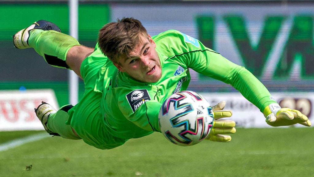 Mit seinen Paraden war Morten Behrens beim 1. FC Magdeburg häufig der gefeierte Held. Auch beim 3:2 am Wochenende gegen Duisburg, für ihn Spiel eins nach dem verkündeten Abschied, hatte er wieder seine Anteile am dreifachen Punktgewinn.