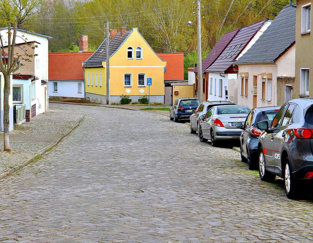 Die Saalgasse/Neue Schulgasse in Plötzkau soll mit Fluthilfemitteln saniert werden.