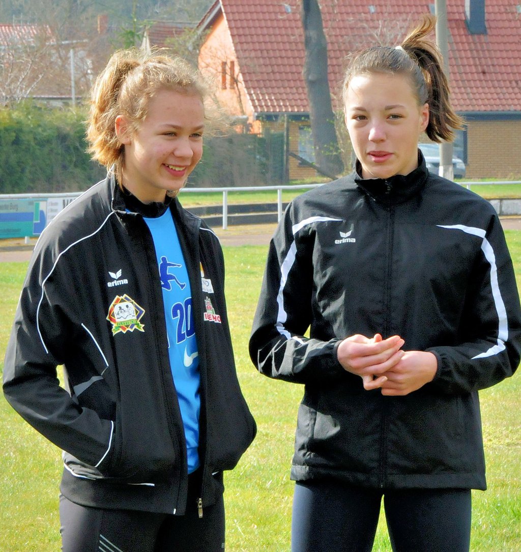 Jenna Mohneke (r.) und Eva Radke zeigten einen fulminanten Wettkampf in Magdeburg und qualifizierten sich für die Deutschen Meisterschaften im bayerischen Markt Schwaben.
