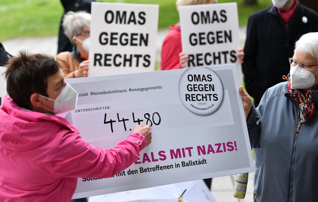Zehntausende Unterschriften haben die "Omas gegen Rechts" gesammelt.