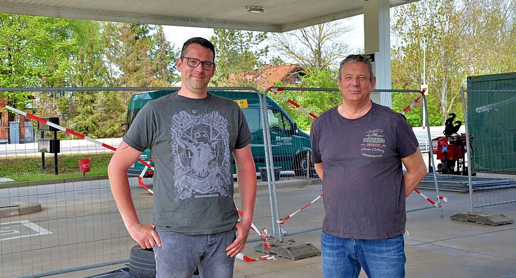 Nach dem Umbau will Inhaber Holger Sachse den Betrieb der Tankstelle und Werkstatt an seinen Sohn Matthias übergeben.