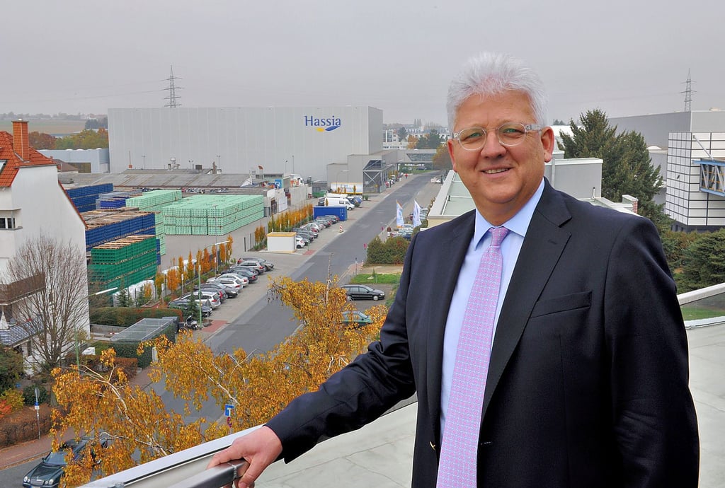 Dirk Hinkel ist in fünfter Generation Geschäftsführender Gesellschafter der Hassia-Gruppe.