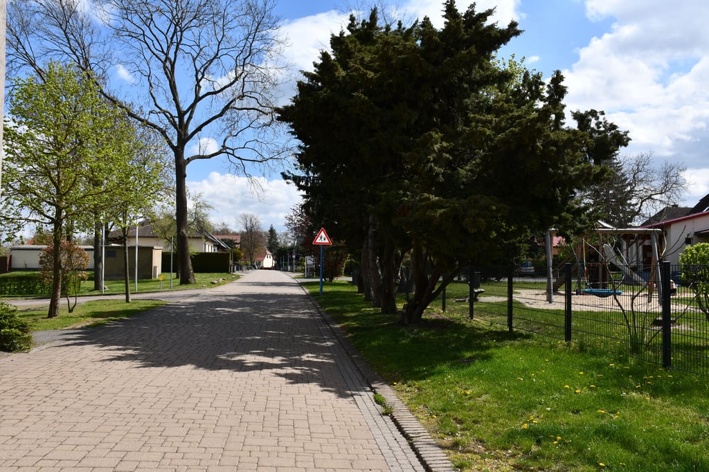 Tempo-30-Zone: In Süplingen halten sich im Gartenweg einige Auto- oder Motorradfahrer nicht an die Geschwindigkeit und das, obwohl dort ein Spielplatz ist.
