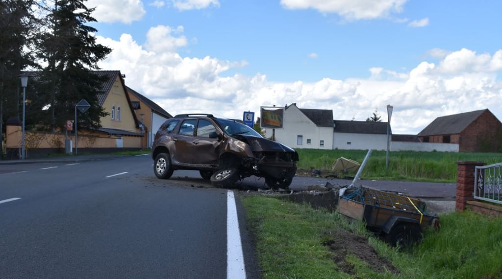 Das Fahrzeug erlitt einen Totalschaden.