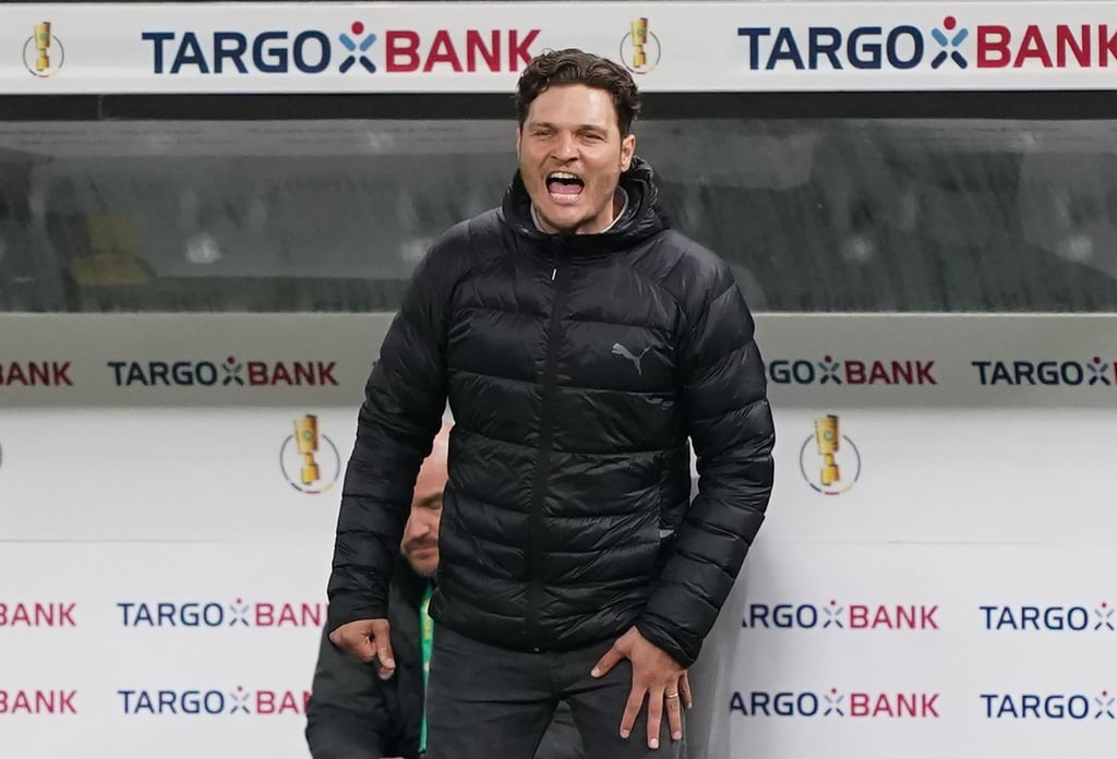 Dortmunds Trainer Edin Terzic könnte den BVB trotz der Erfolge verlassen. Grund: Marco Rose kommt.